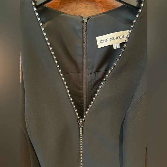 Beautiful sleeveless dress small rhinestones down front zipper perfect condition - Picture 4 of 4